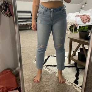 The perfect straight ankle light wash jeans